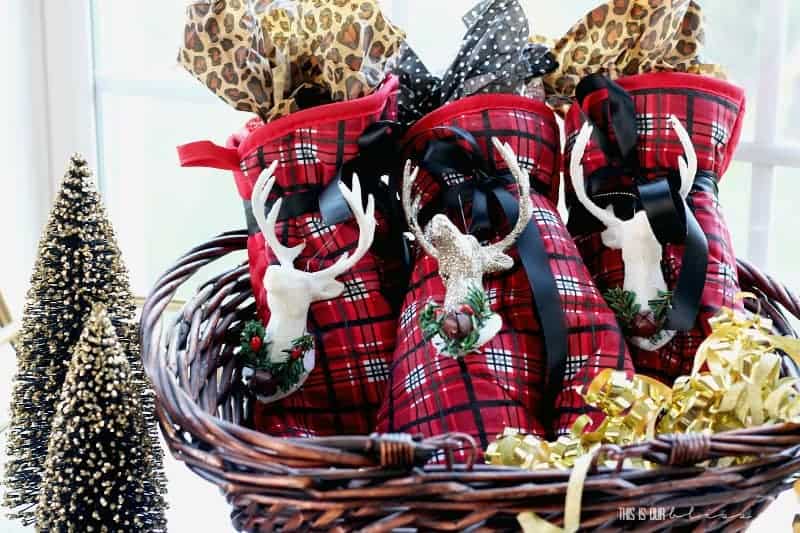 5 Crazy Cheap Christmas Gift Baskets From the Dollar Store Under