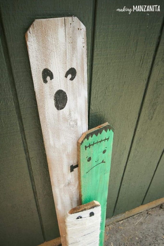 Halloween Porch Decorations with Recycled Wood | Making Manzanita