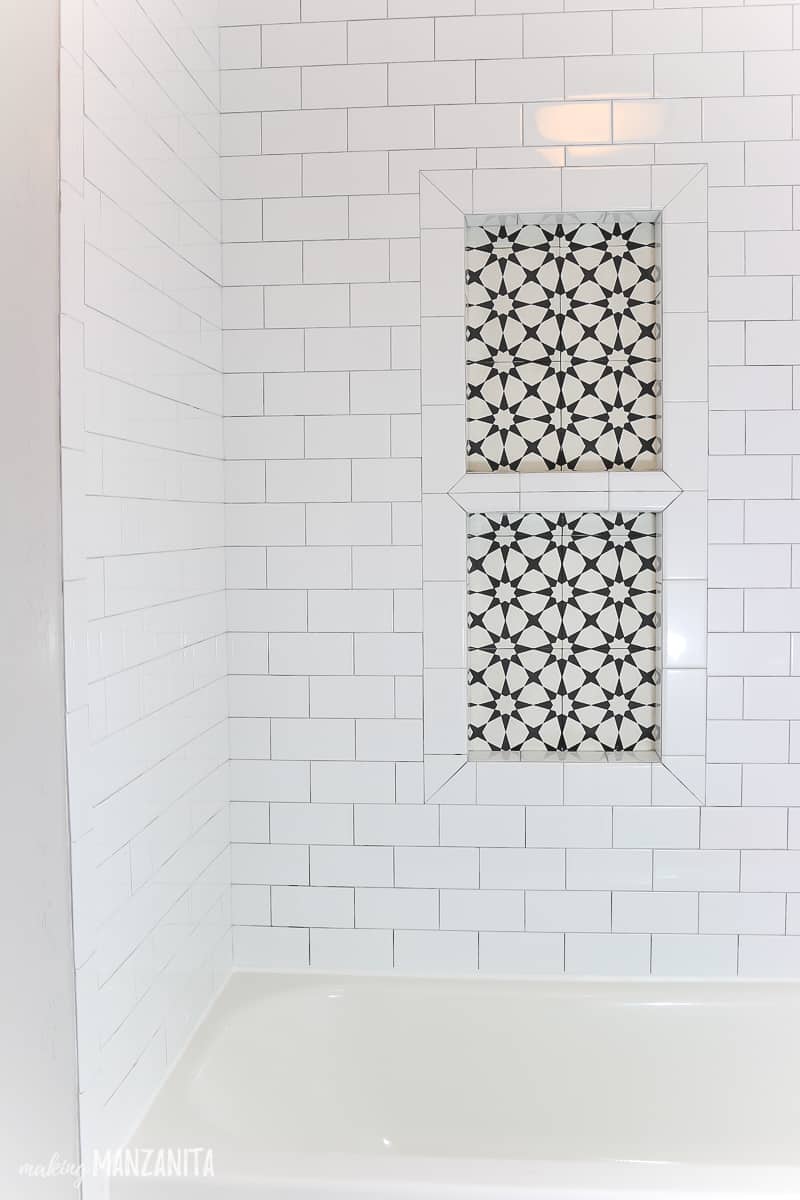Enhancing Shower Niches with Decorative Tile