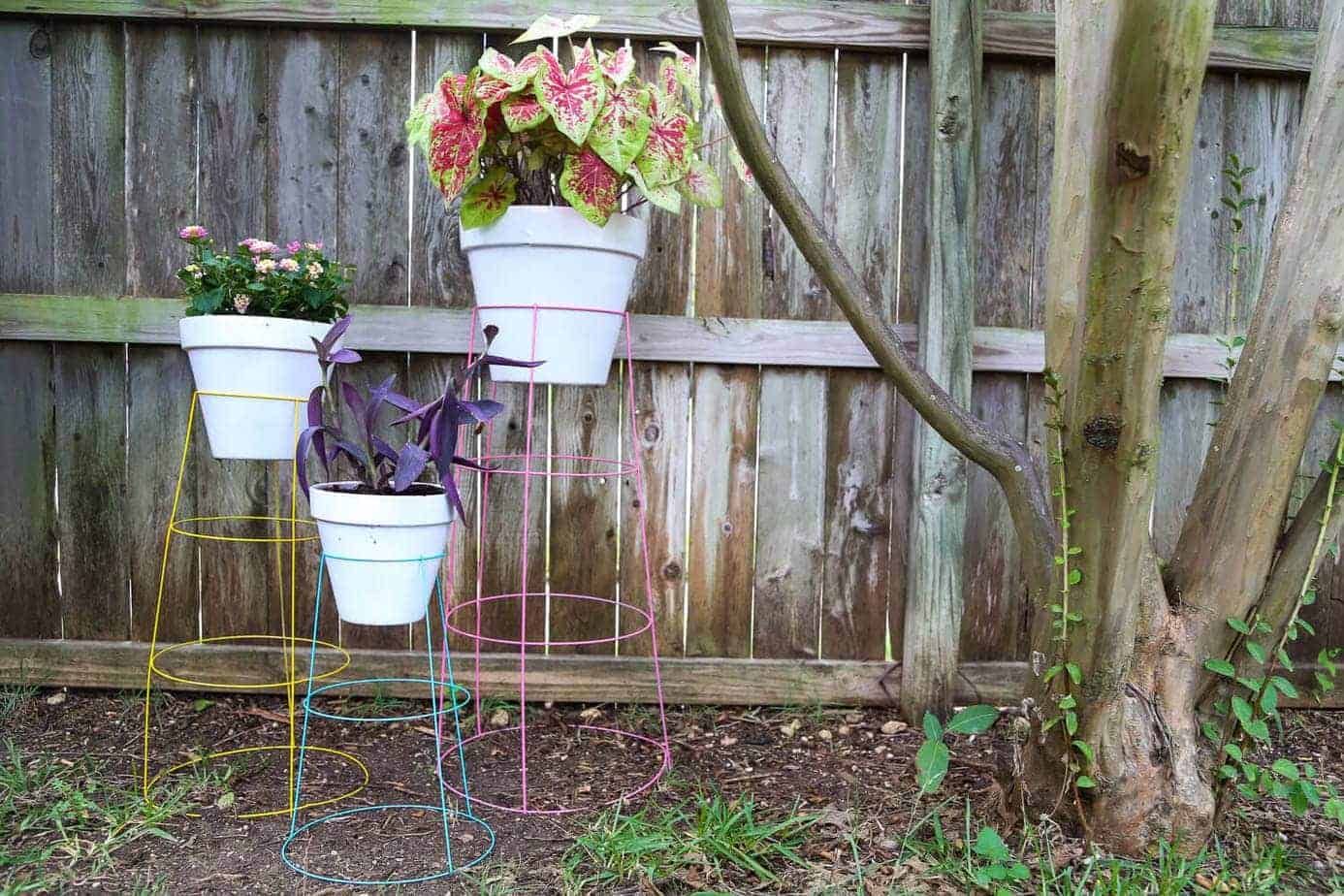 Plant Stand Ideas: 20+ Ideas to Try